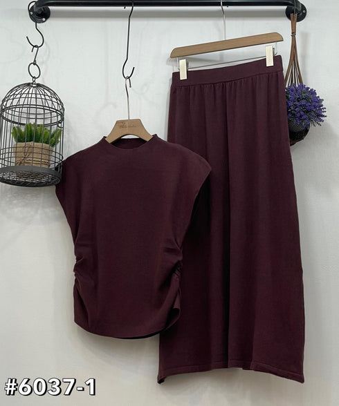 Knitted Round Neck Sleeveless Tops With Skirts